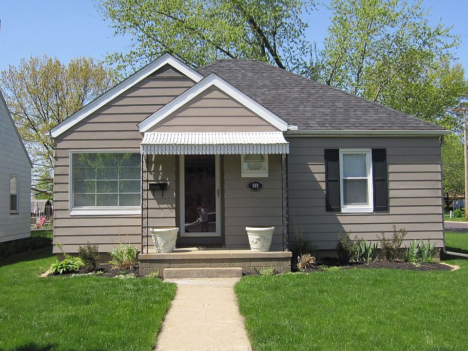 Front of house