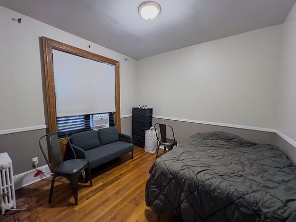 5th image of 42 Bank St #63B