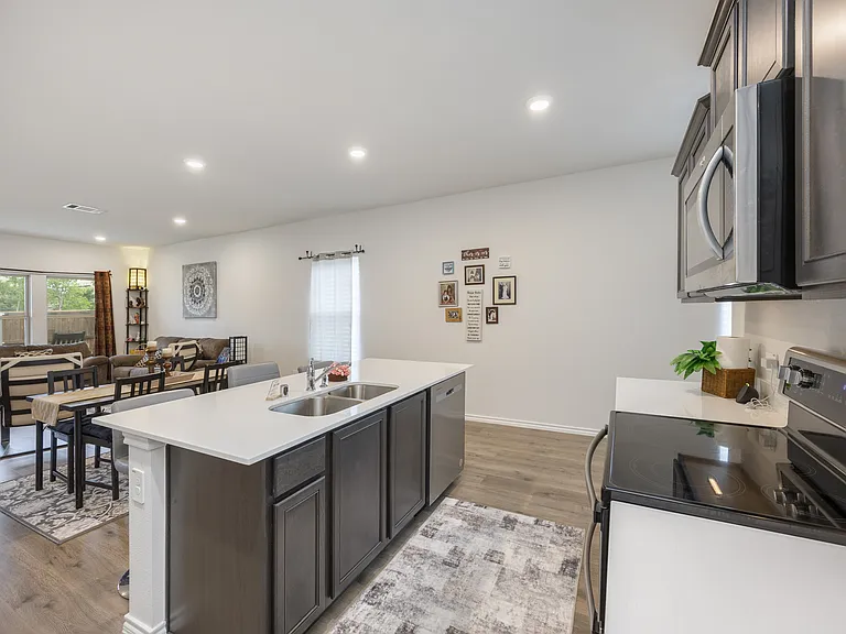 11341 Headwater Ct — Photo 17
