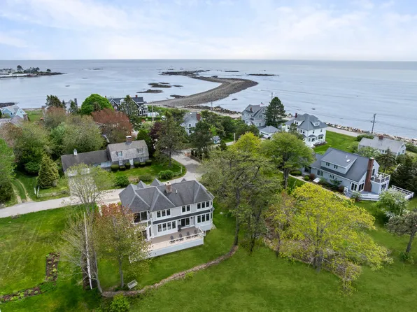 4 Robie Road, Kennebunk, ME 04043