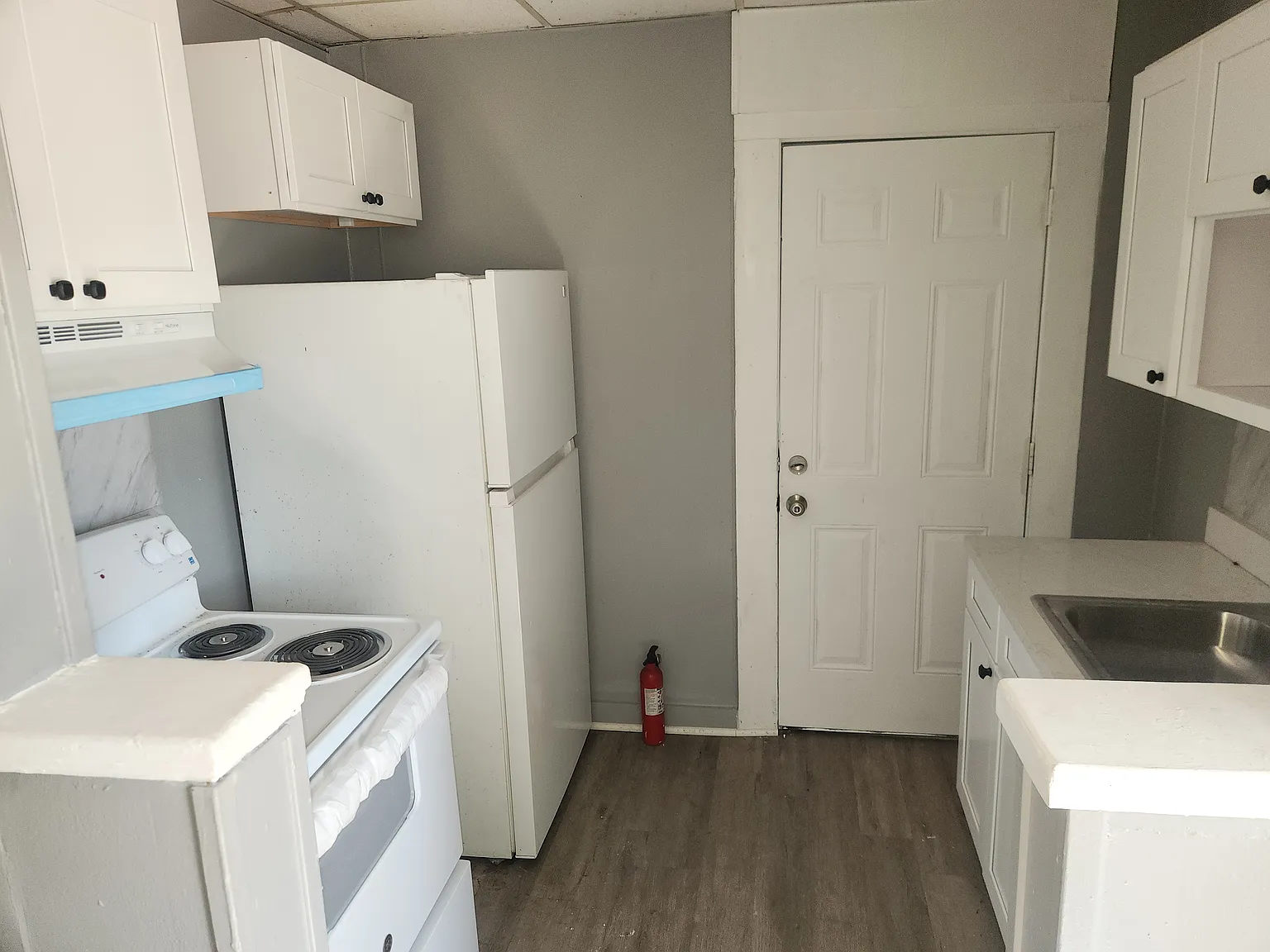 3 bed, 1.5 bath, 1100 sqft, $1,400 — Photo 2