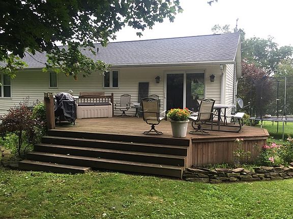 3rd image of 406 Parkside Dr