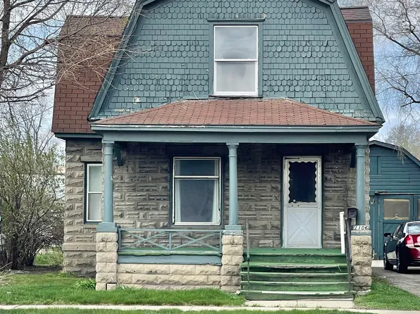 1106 W Main St, Owosso, MI 48867