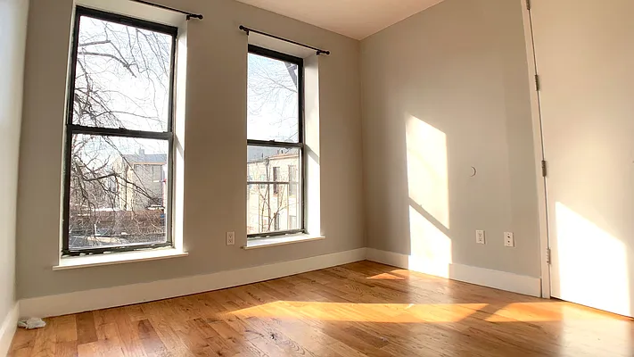 Rented by Nooklyn NYC LLC | media 28