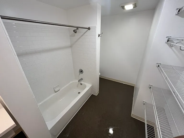 1201 Pine St #463 — Photo 24