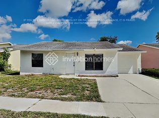 5900 Ellis Hollow Rd W, Lake Worth, FL 33463