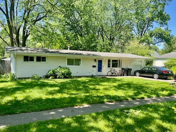 2011 S George Huff Dr, Urbana, IL 61801