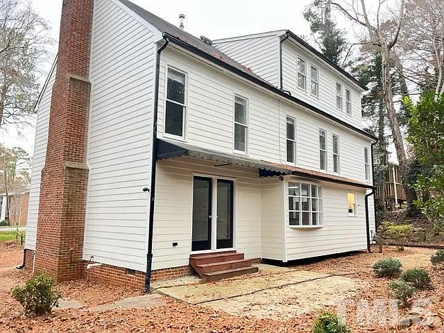 2112 N Hills Dr — Photo 30