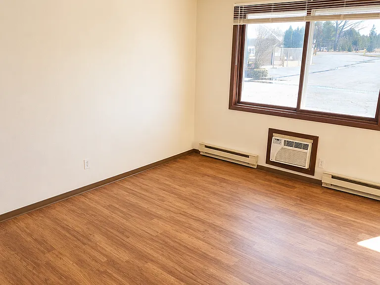 Rapids Studio Apartments — Photo 36