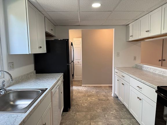 5th image of 359 Greenland Dr