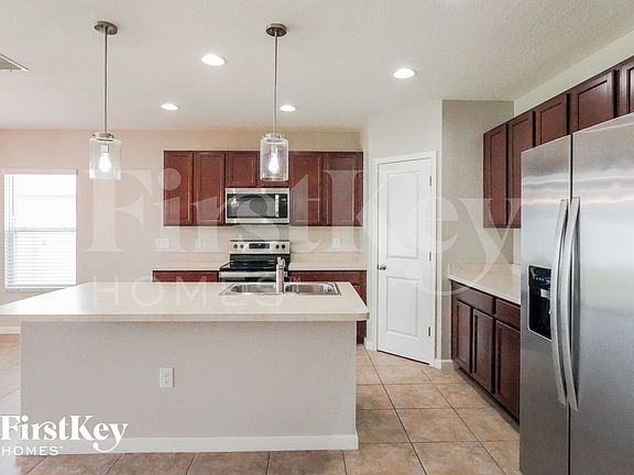 5th image of 822 Fillmore Ct