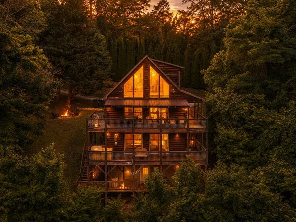 465 Meadow Rd, Bryson City, NC 28713
