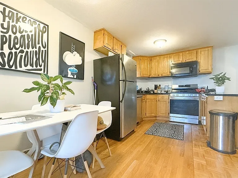 10 Avon St #17 — Photo 11