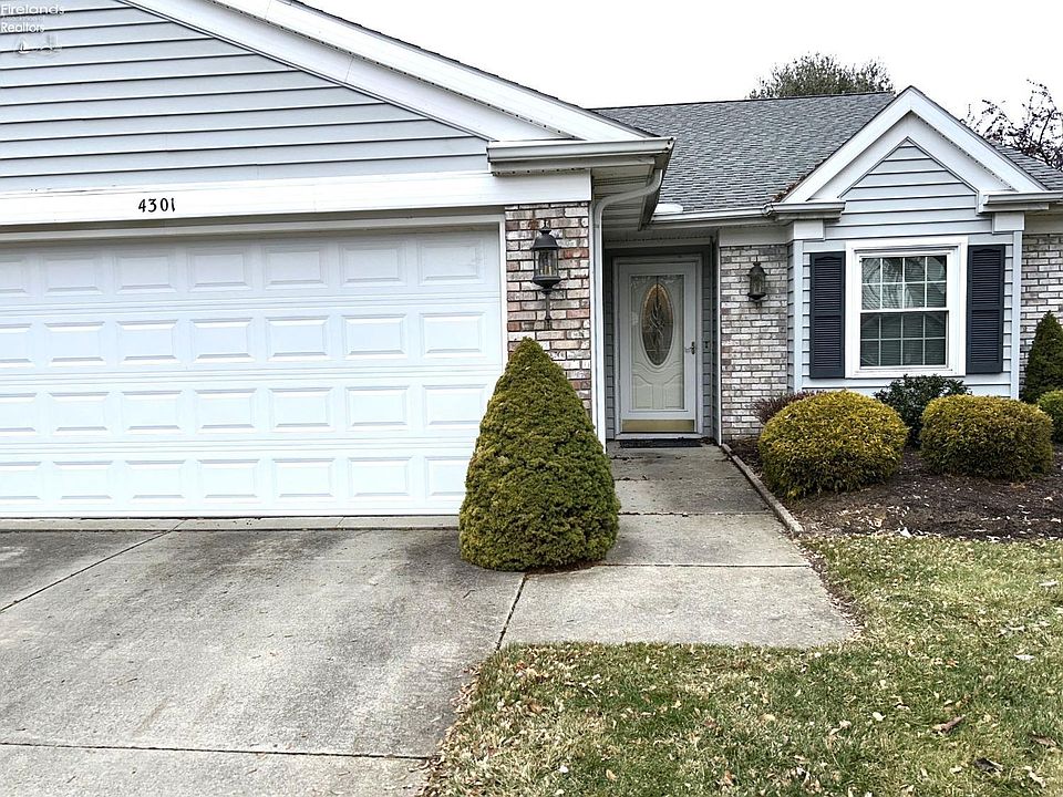 1st image of 4301 Woodridge Dr