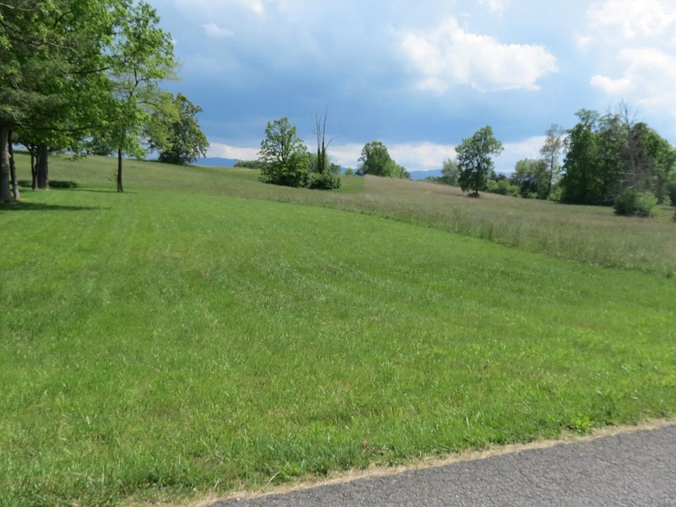 2nd image of 320 Mitchell Rd #3