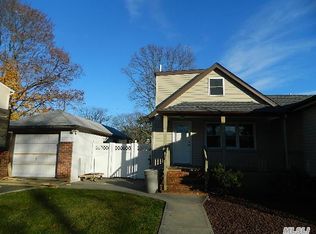 169 Irving Ave, Deer Park, NY 11729