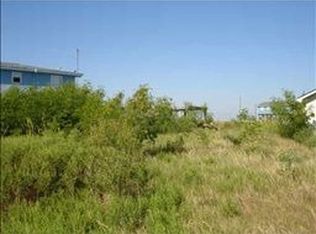 1111 Rosenboom, Crystal Beach, TX 77650