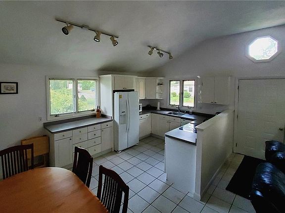 4th image of 177 Lakedell Dr