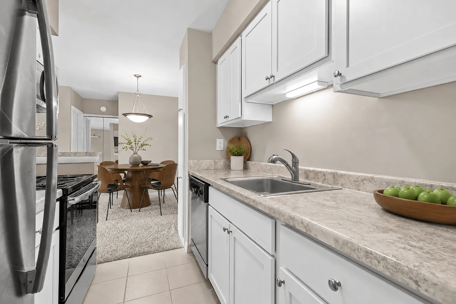 Apple Ridge Apartments - Livonia, MI — Photo 3