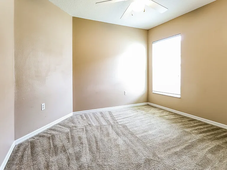 3843 Lockridge Dr — Photo 11