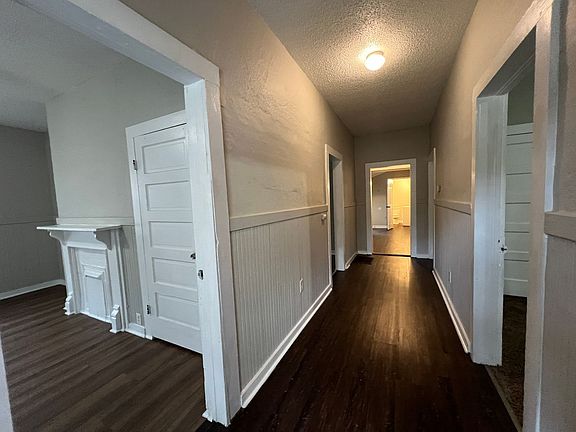 2nd image of 1846 Arkray St