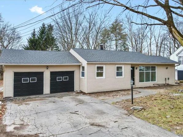 357 E Brown St, Stroudsburg, PA 18301