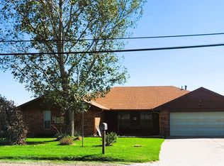 408 E Willow Creek Dr, Amarillo, TX 79108