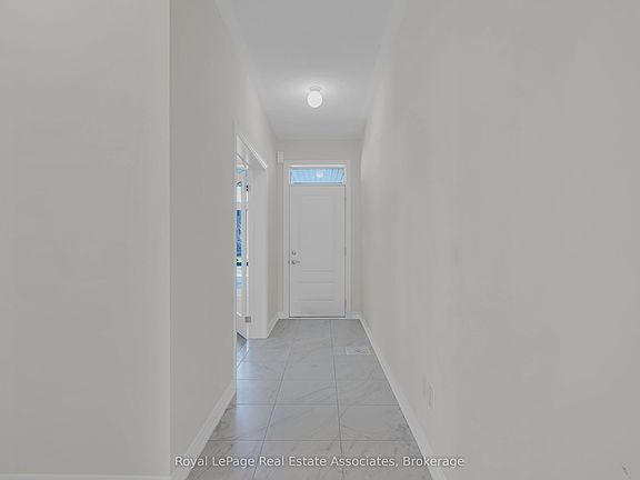 4th image of 1418 Davis Loop