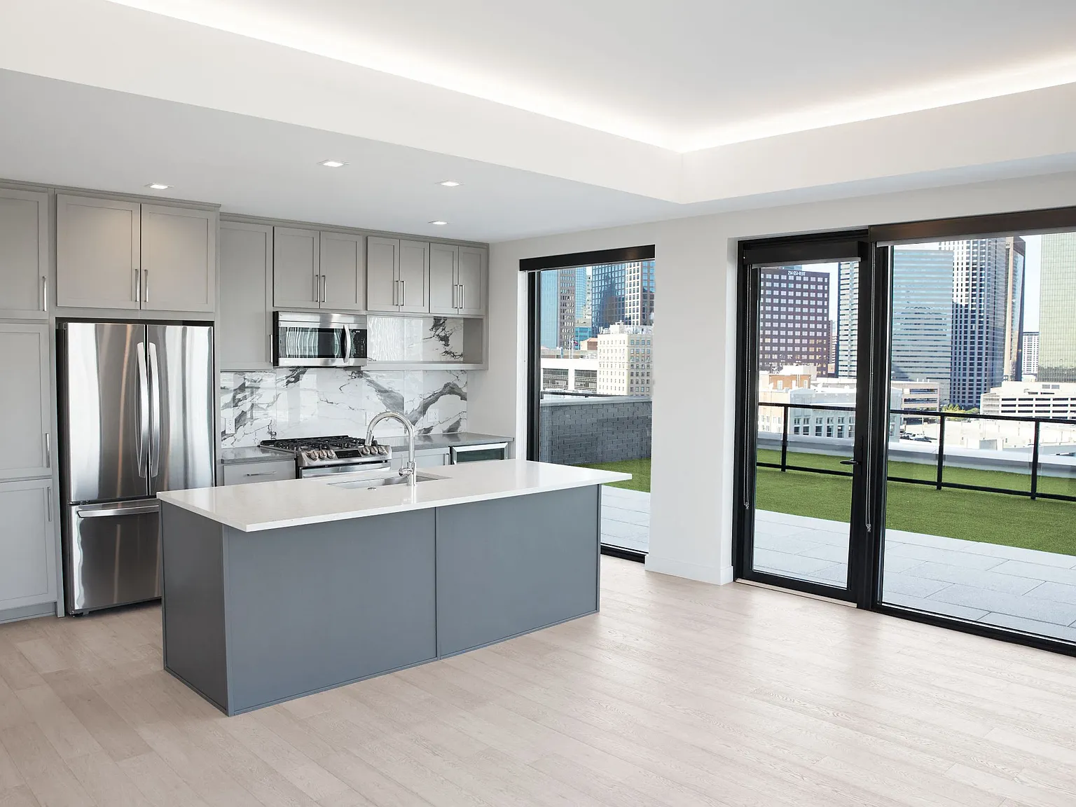East Quarter Residences — Photo 4