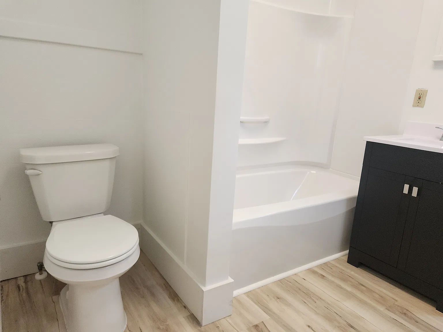 4 bed, 1000 sqft, $1,640 — Photo 3