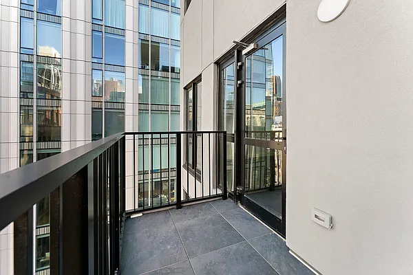 Rented by Corcoran | media 14