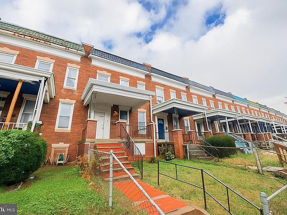 2nd image of 304 Lyndhurst St