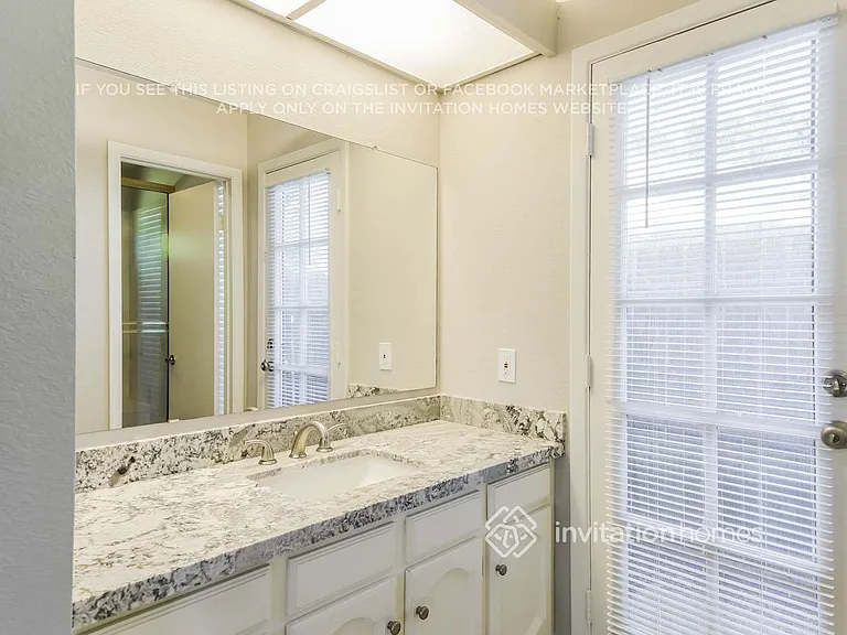 4976 W Charleston Ave — Photo 13