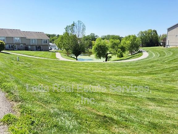 3rd image of 3335 SW Iron Creek Dr