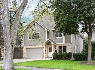 912 Indian Rd, Glenview, IL 60025