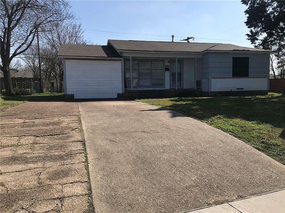 1st image of 3002 William Brewster Dr