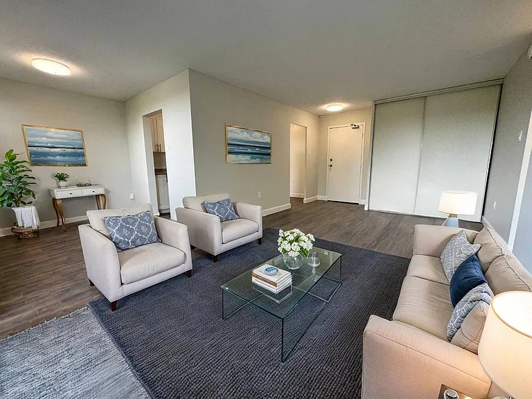 200 London Rd #705 — Photo 14