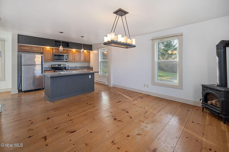 5th image of 179 Patrick Road