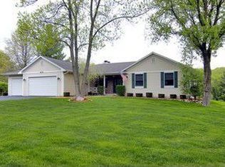 4007 Westwood Dr, Wonder Lake, IL 60097