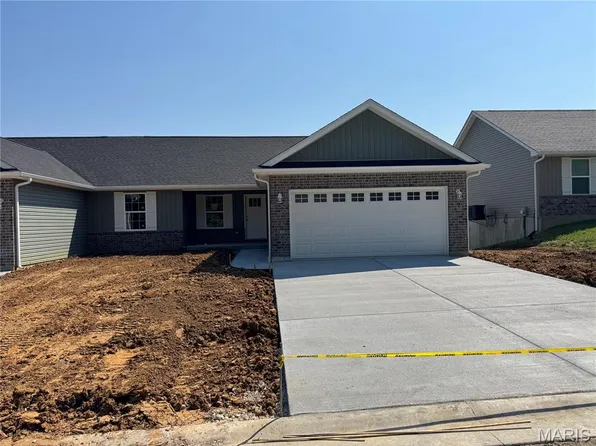 270 Railroad St, Moscow Mills, MO 63362