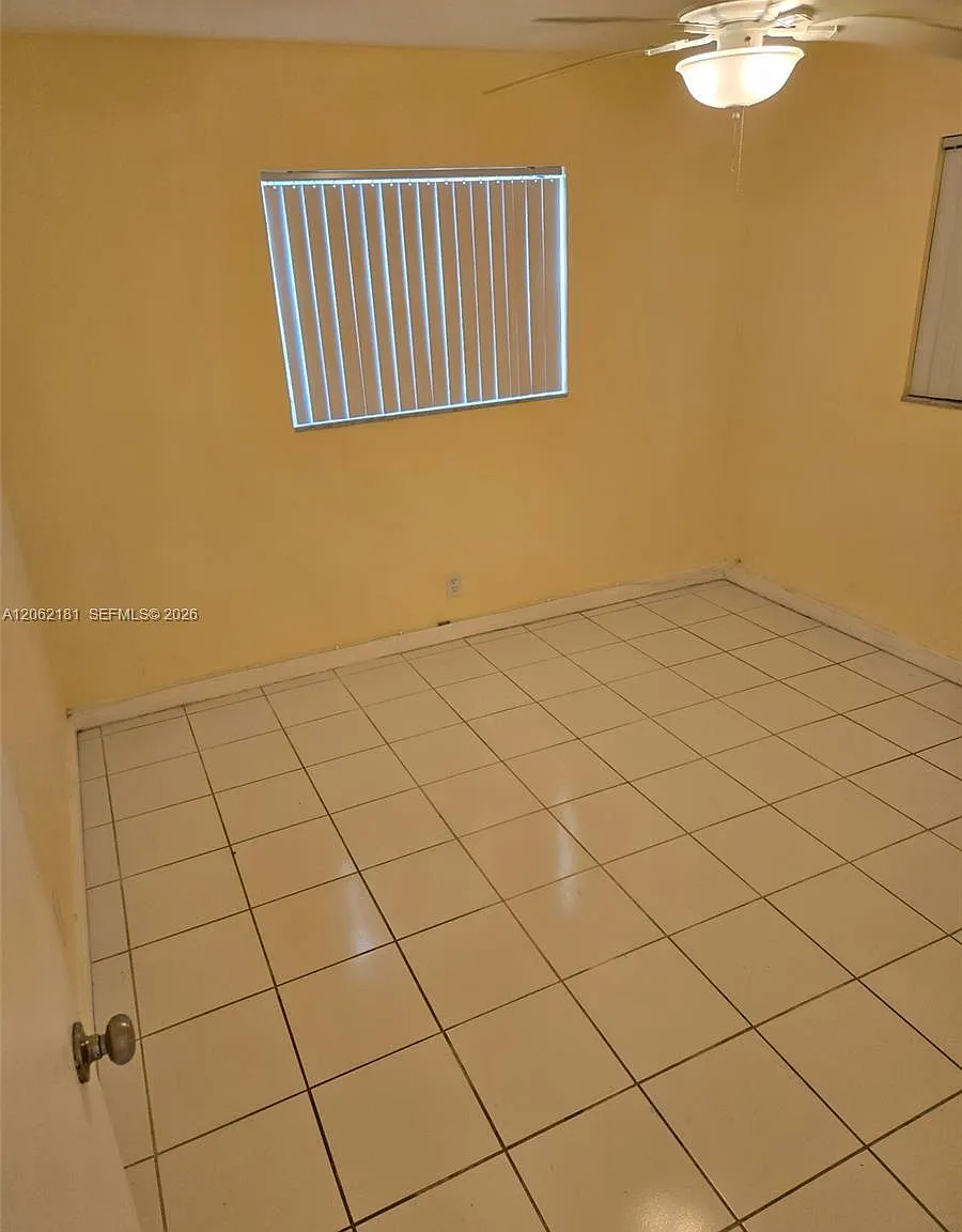 Davie Area — Photo 3