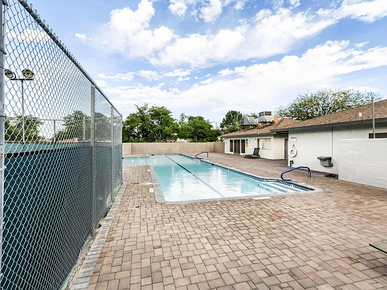1377 Lorilyn Ave #3 — Photo 26