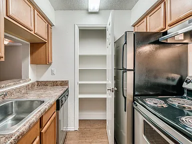 2 Bed and 2 Bath - Stonebrook Apartments