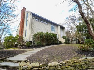 35 W Trail Rd, Southampton, NY 11968