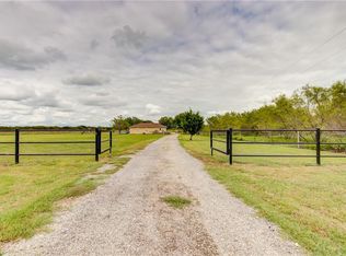 4396 T K Pkwy, Axtell, TX 76624