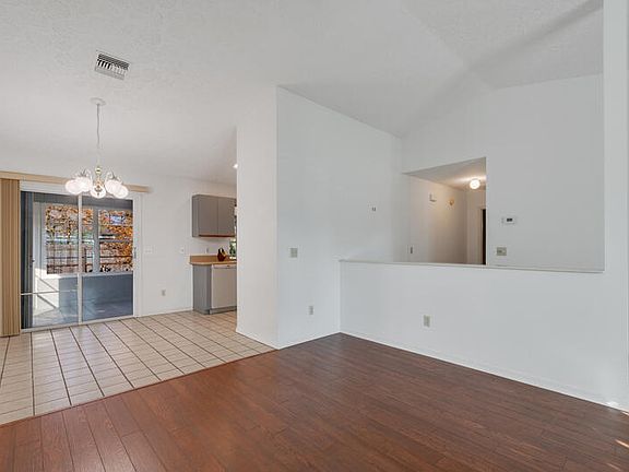 5th image of 135 10th Avenue