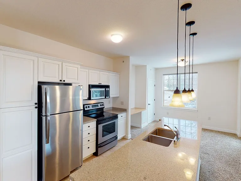 Delafield Lakes Apartments — Photo 74