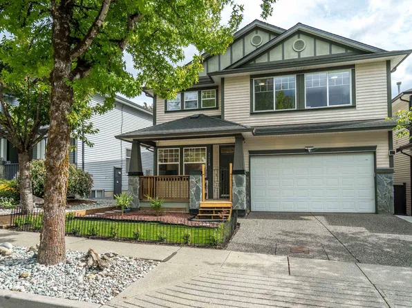 24128 Hill Ave, Maple Ridge, BC V2W 2C9