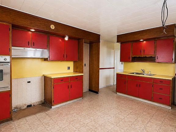 5th image of 501 Lytle St