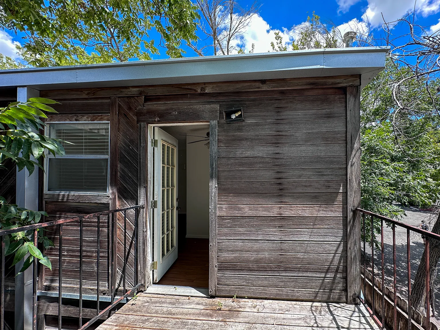 1 bed, 450 sqft, $895 — Photo 3